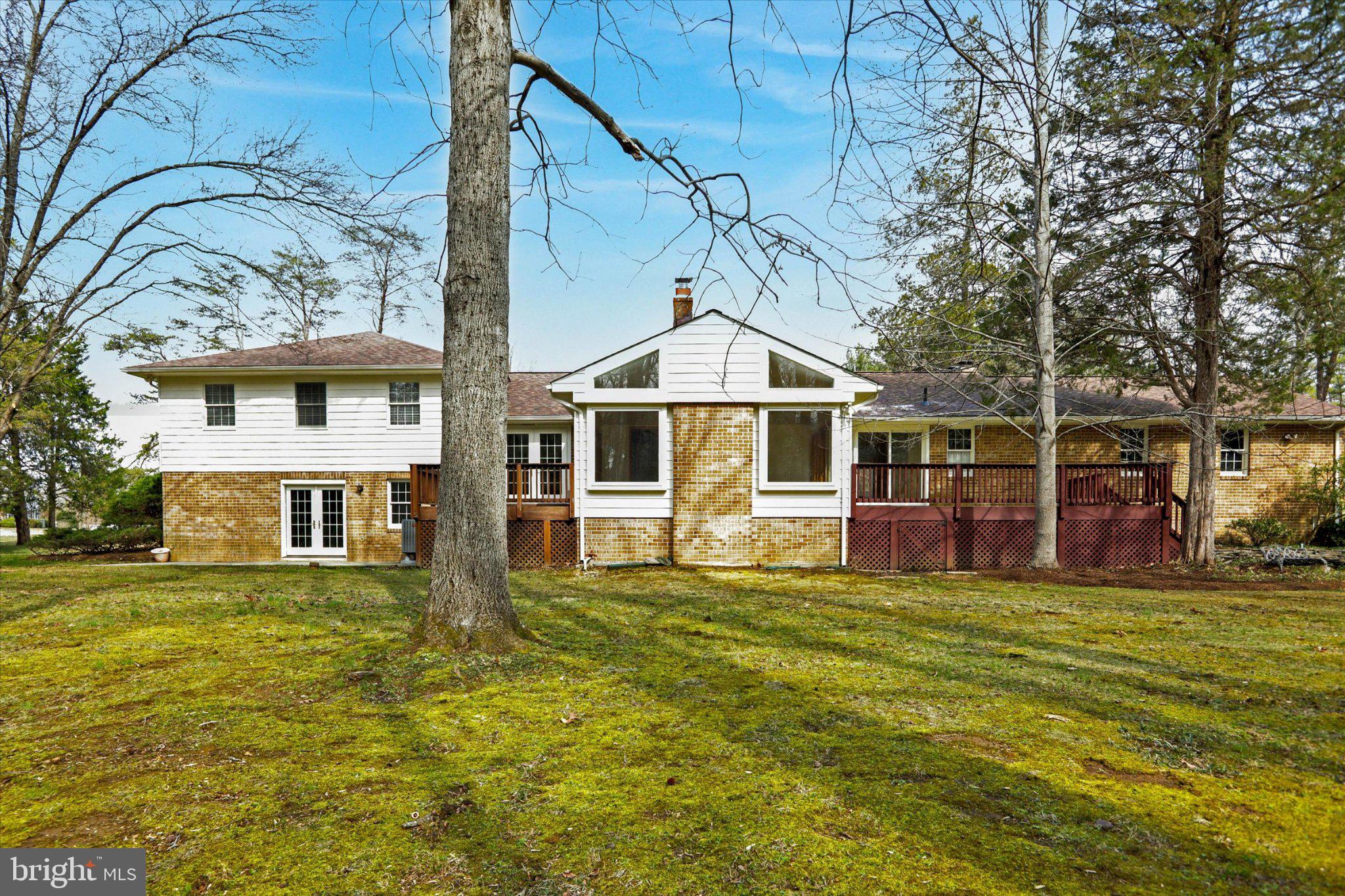 HARBOR HILLS - Residential