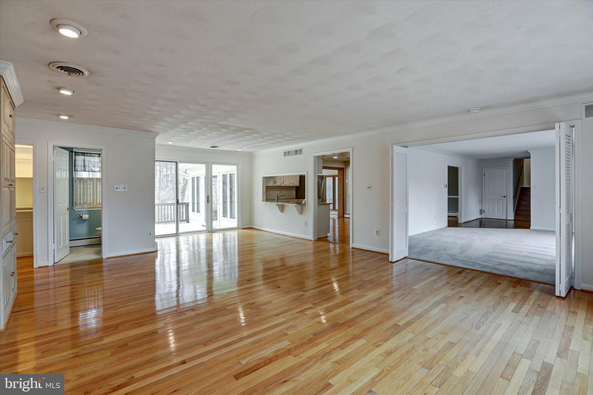 HARBOR HILLS - Residential