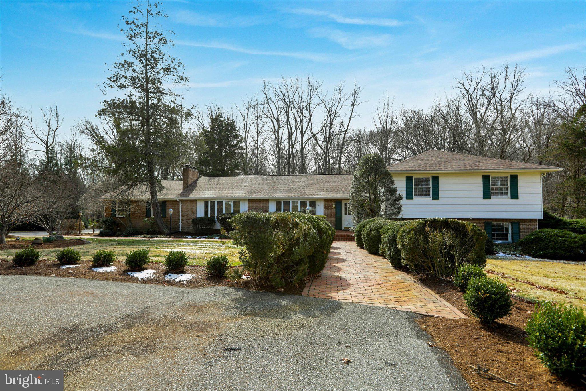 HARBOR HILLS - Residential