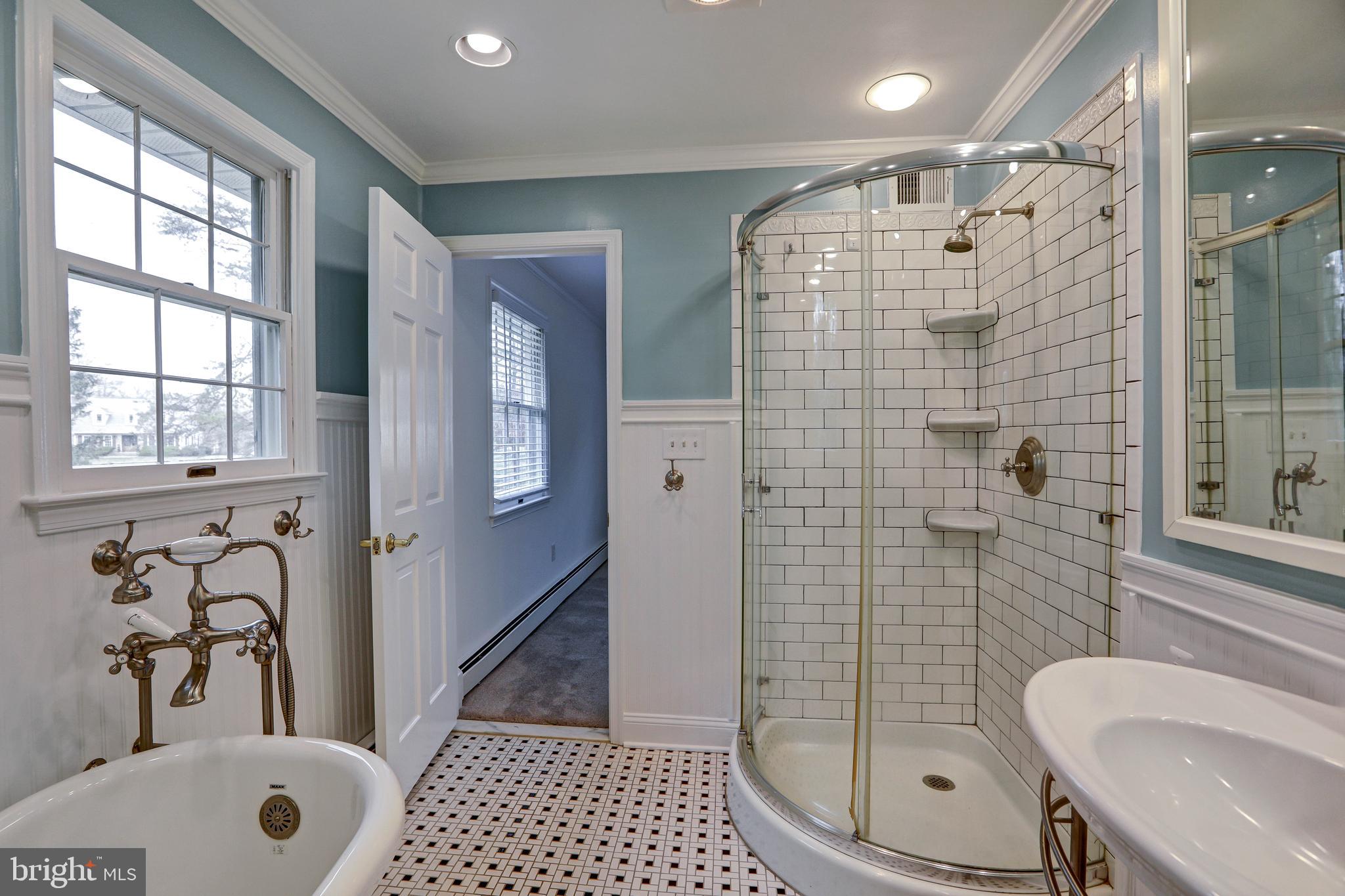 HARBOR HILLS - Residential