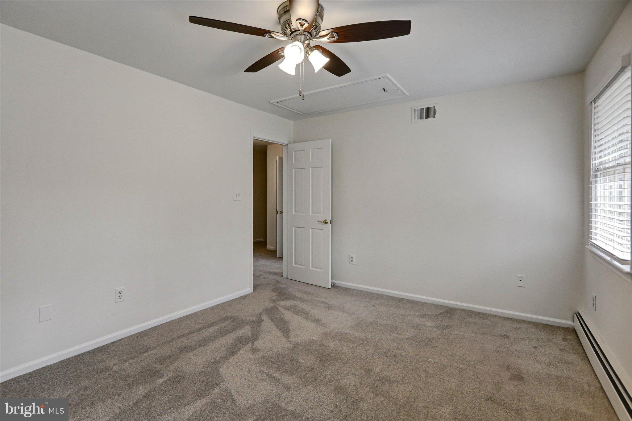 HARBOR HILLS - Residential