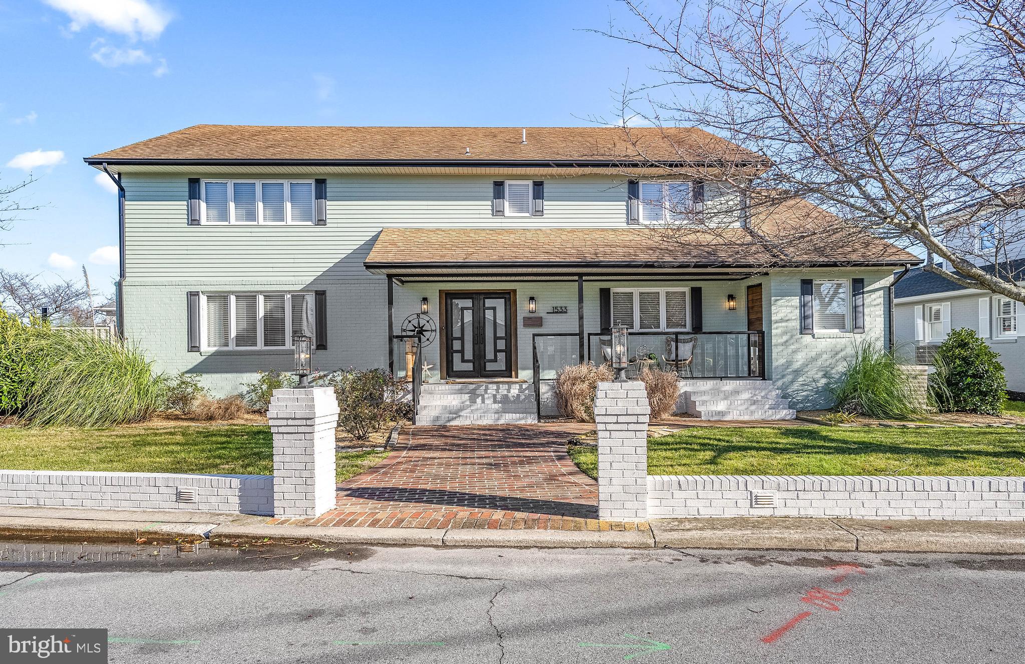 1533 TEAL DRIVE