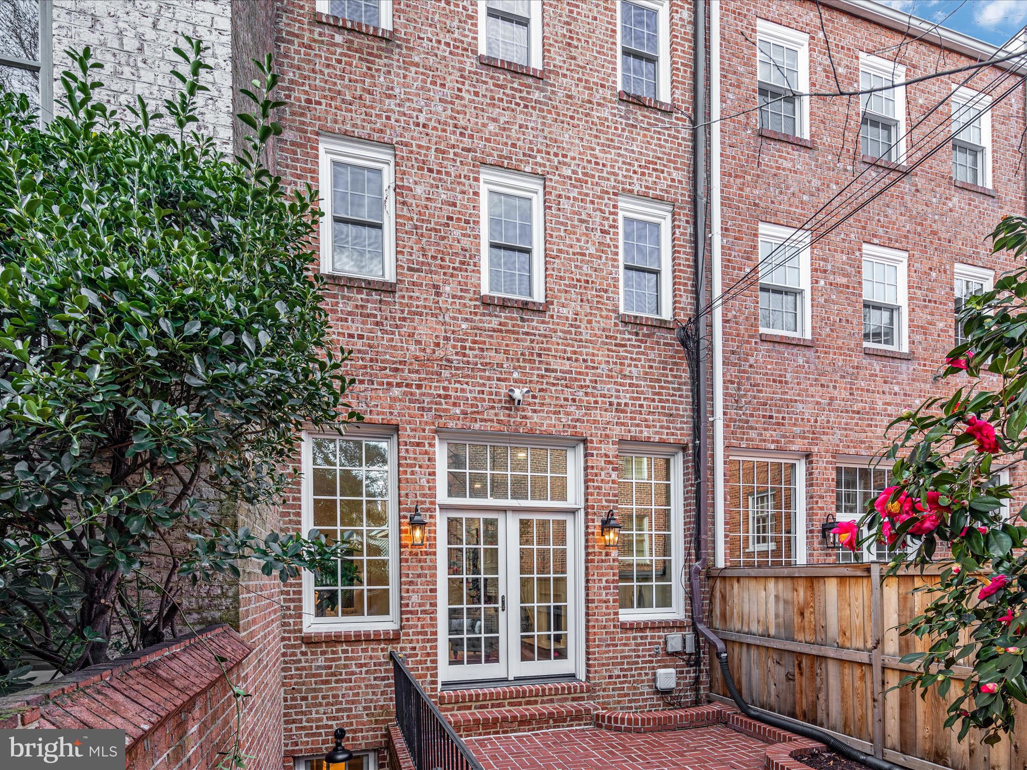 GEORGETOWN - Residential
