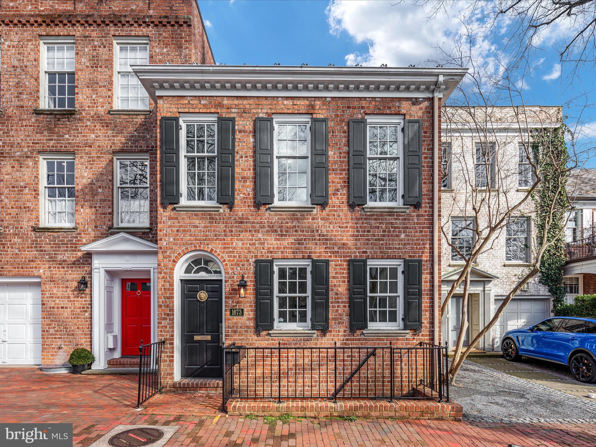 GEORGETOWN - Residential