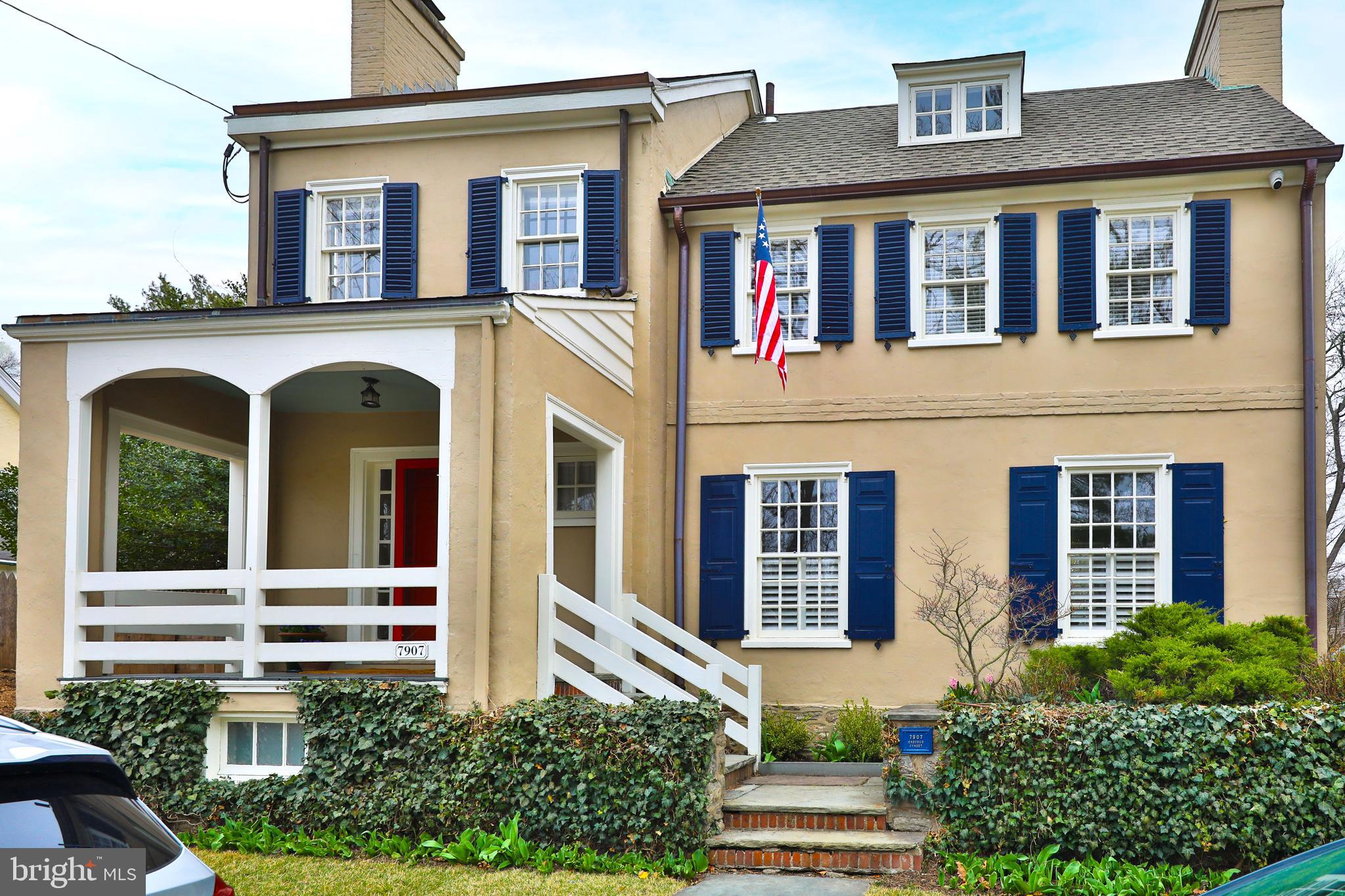 CHESTNUT HILL - Residential