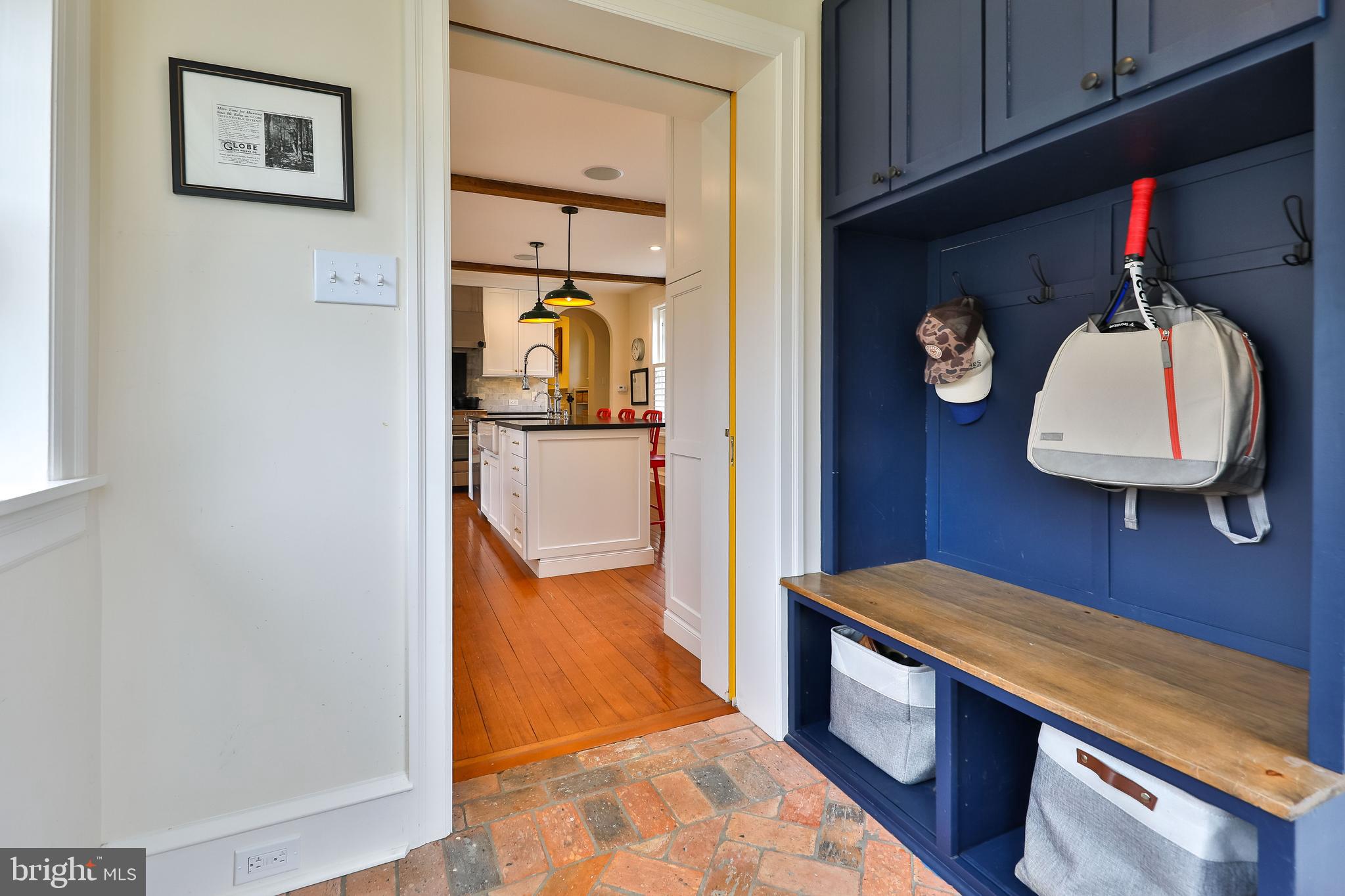 CHESTNUT HILL - Residential