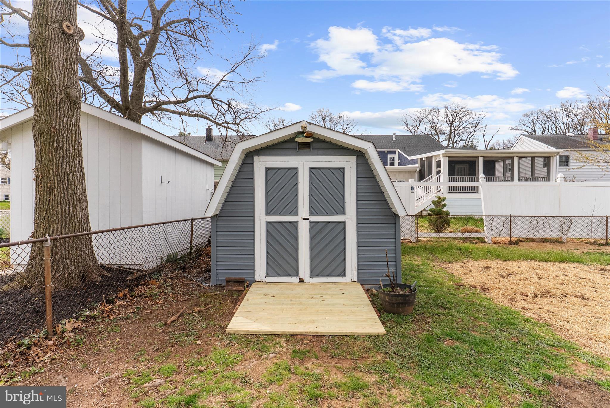 FAIRWAY GARDENS - Residential