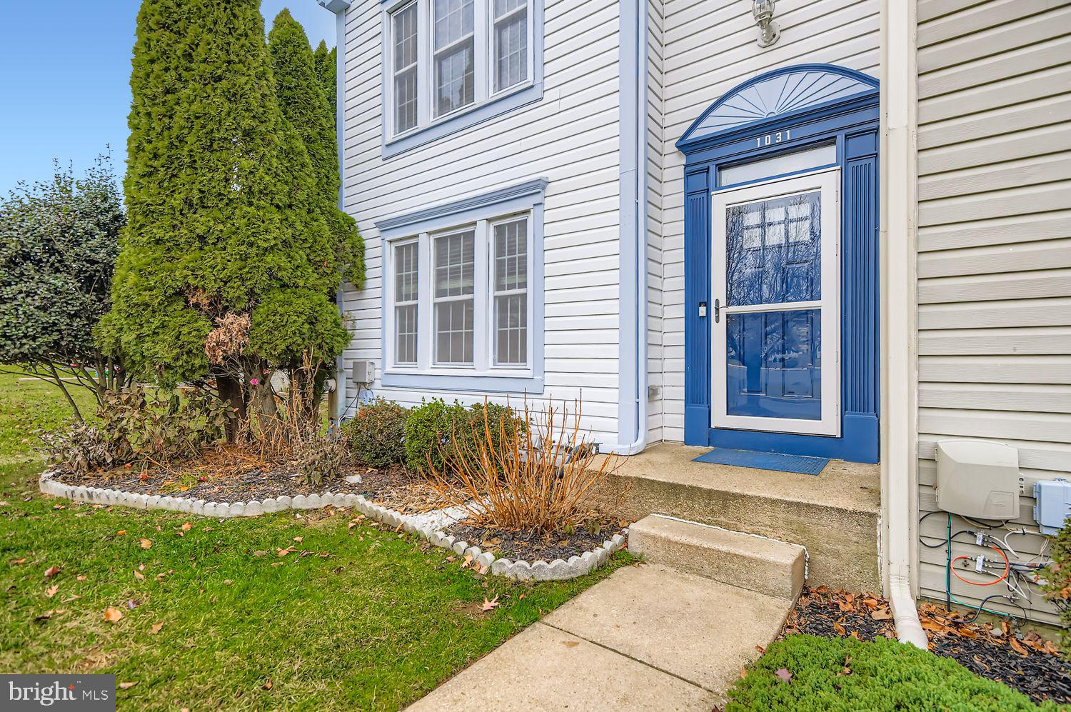 WHITE OAK - Residential