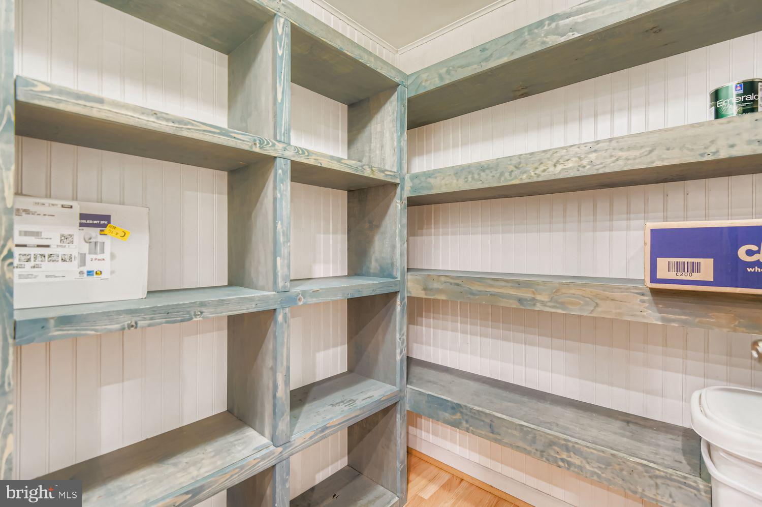 WHITE OAK - Residential