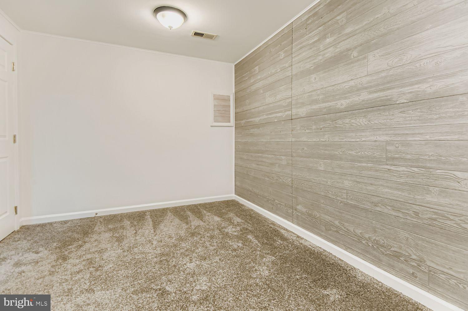 WHITE OAK - Residential