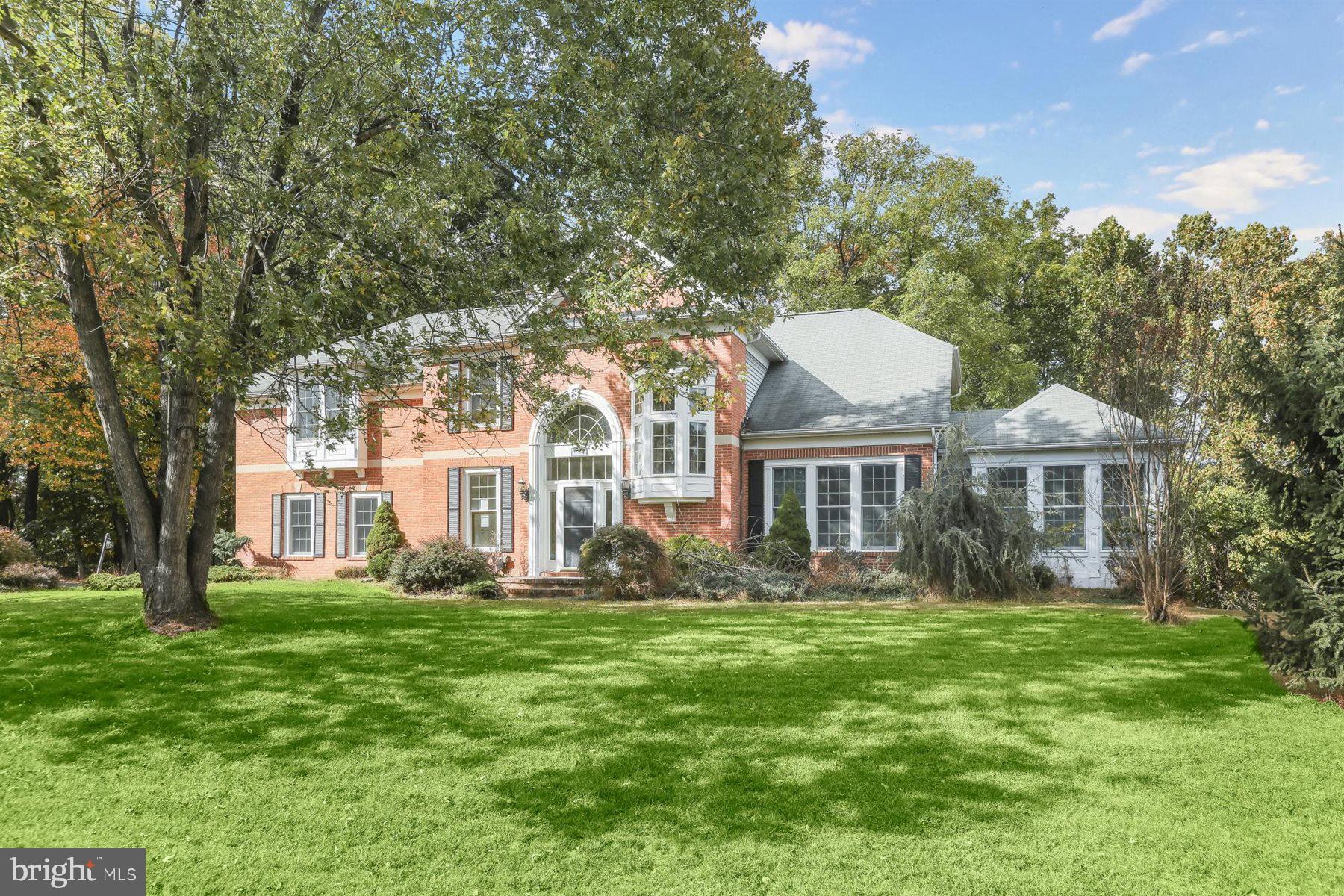 RIVER DOWNS - Residential