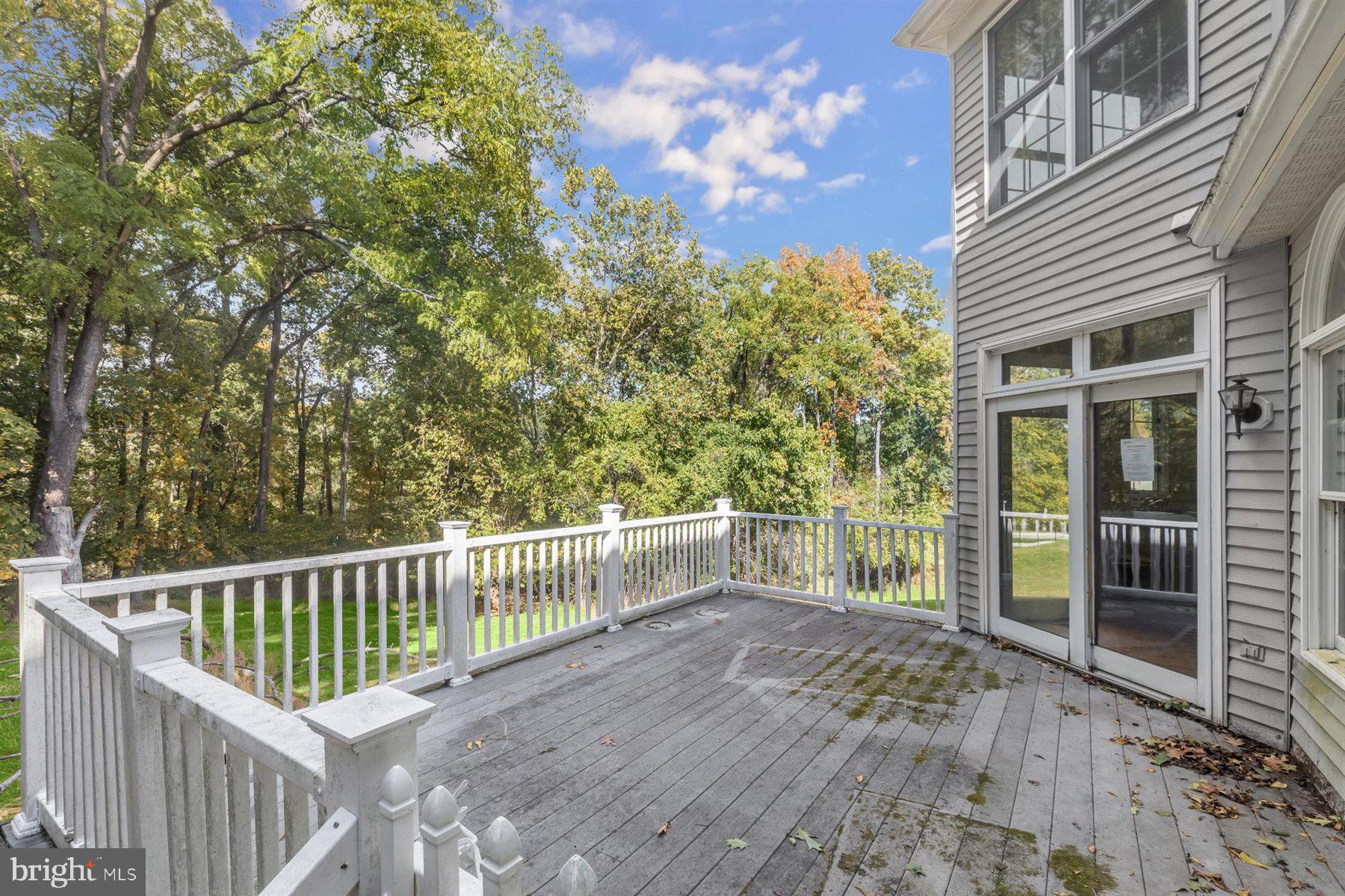 RIVER DOWNS - Residential