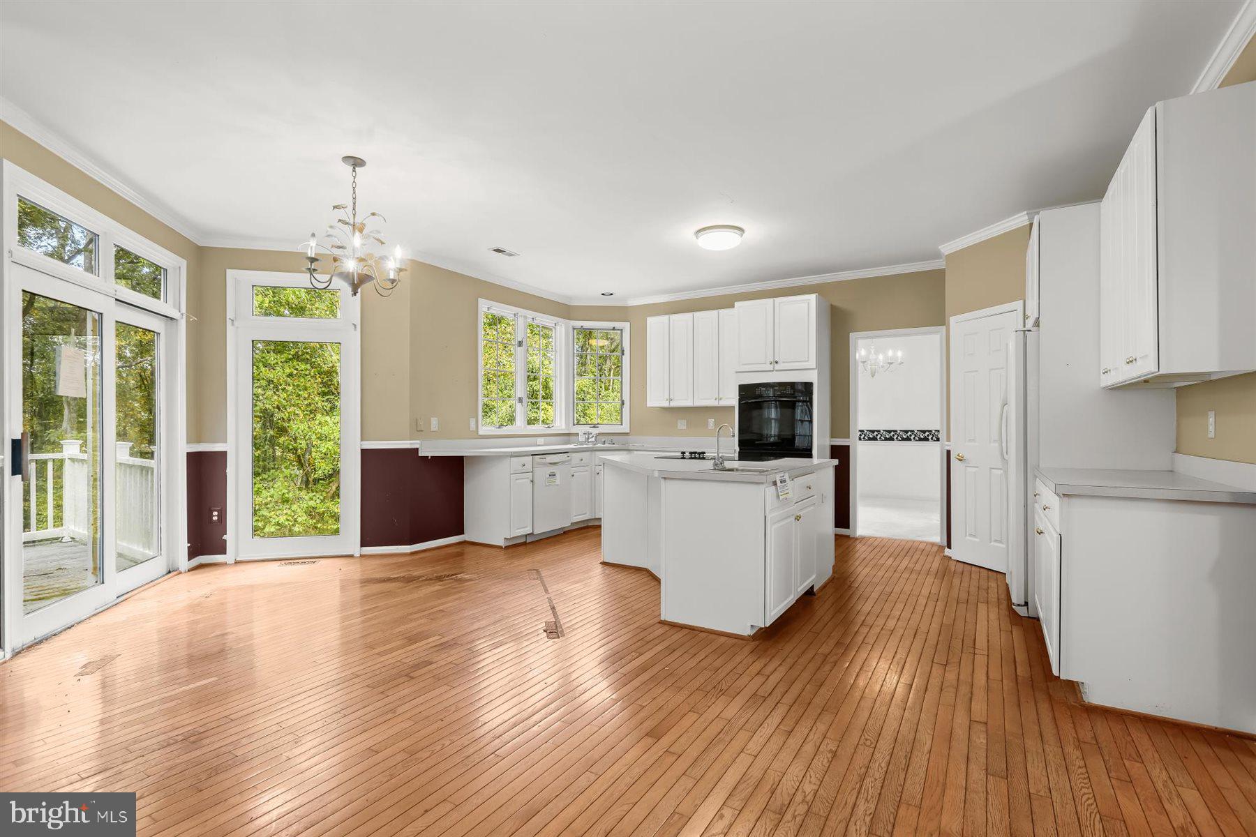 RIVER DOWNS - Residential