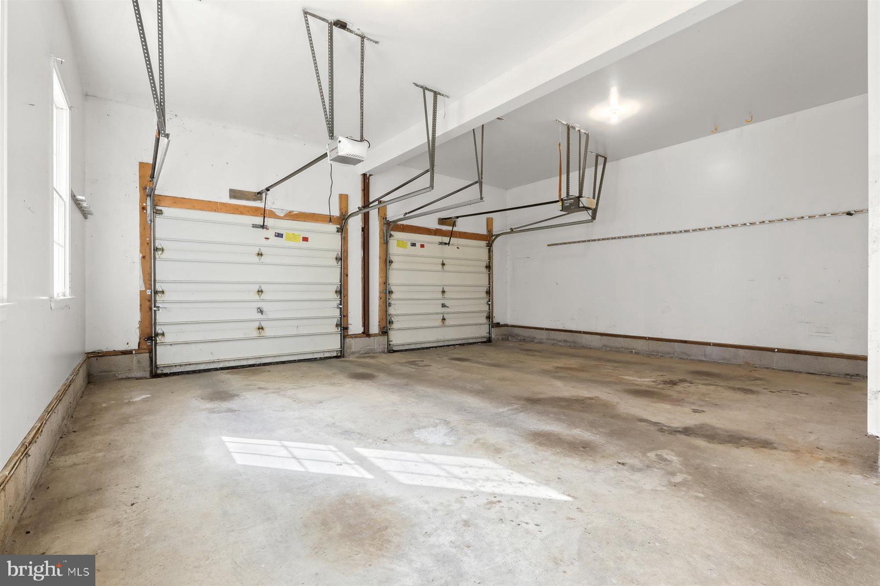 RIVER DOWNS - Residential