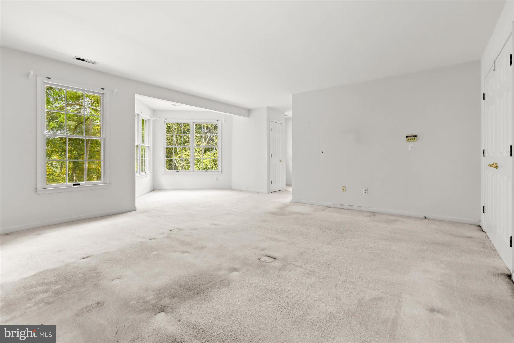 RIVER DOWNS - Residential