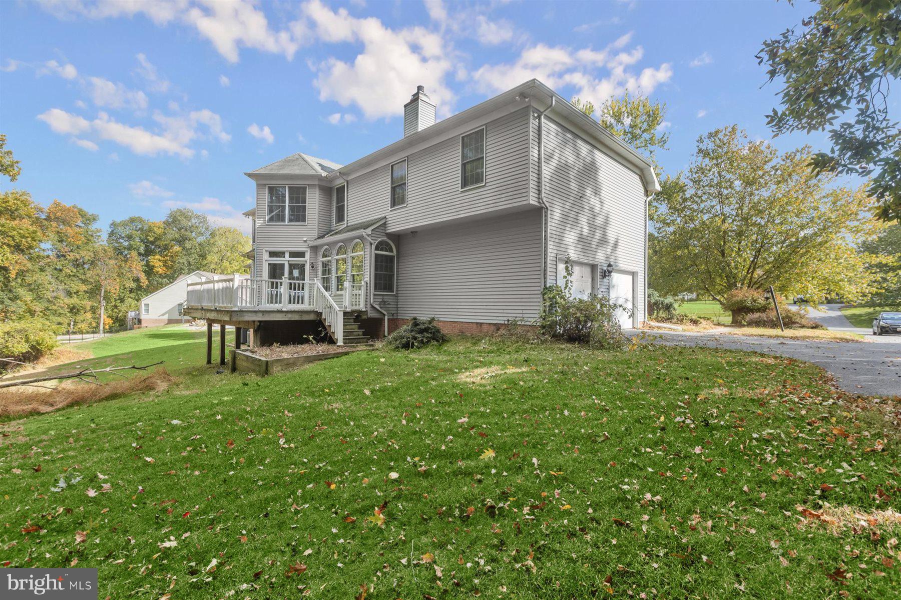 RIVER DOWNS - Residential