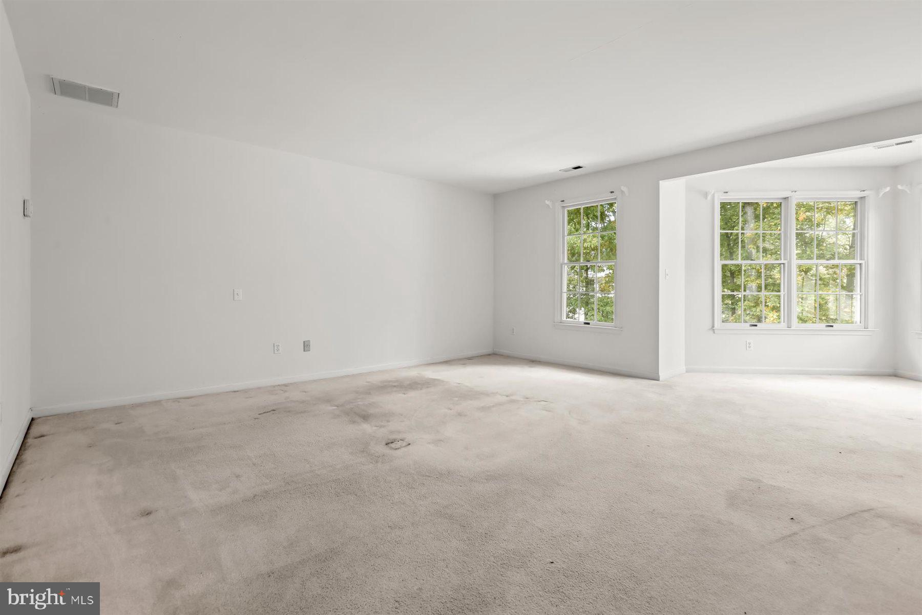 RIVER DOWNS - Residential