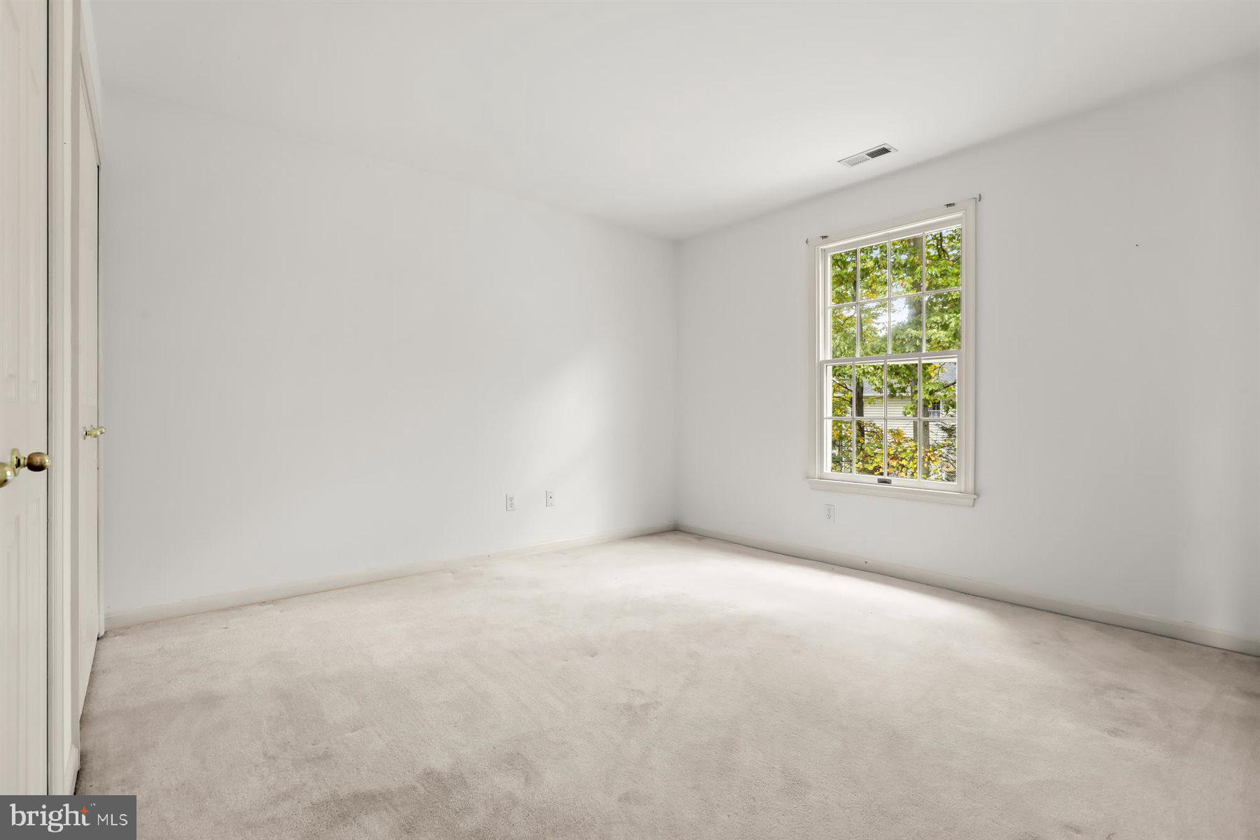 RIVER DOWNS - Residential