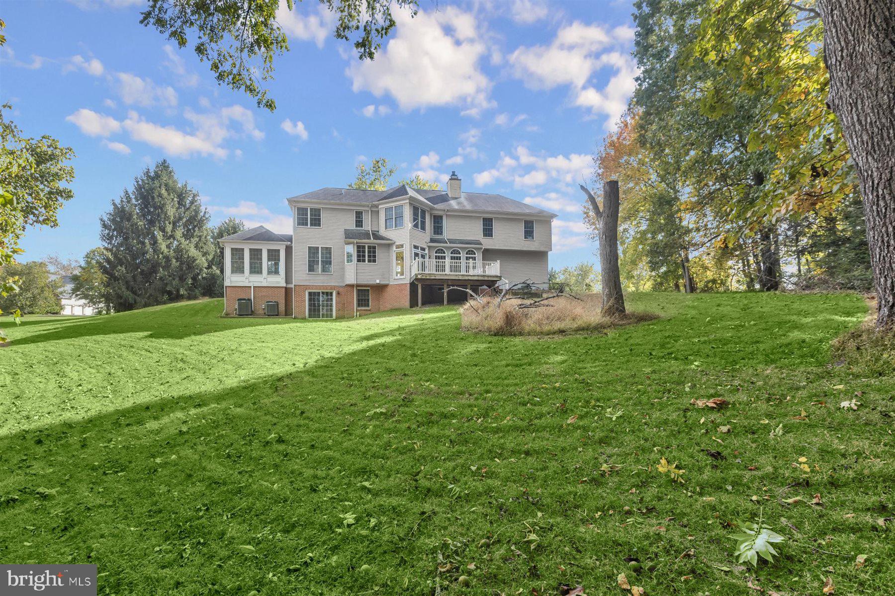 RIVER DOWNS - Residential