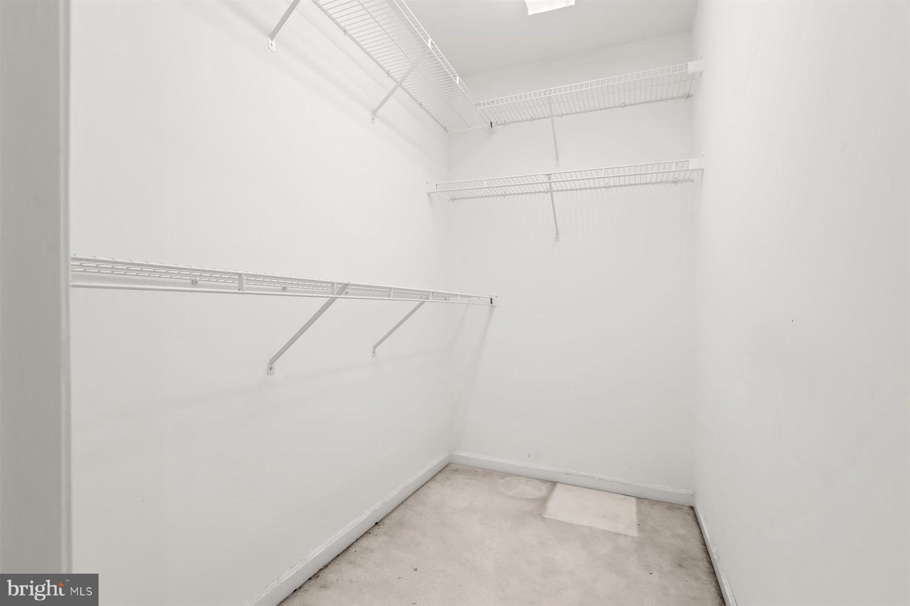 RIVER DOWNS - Residential