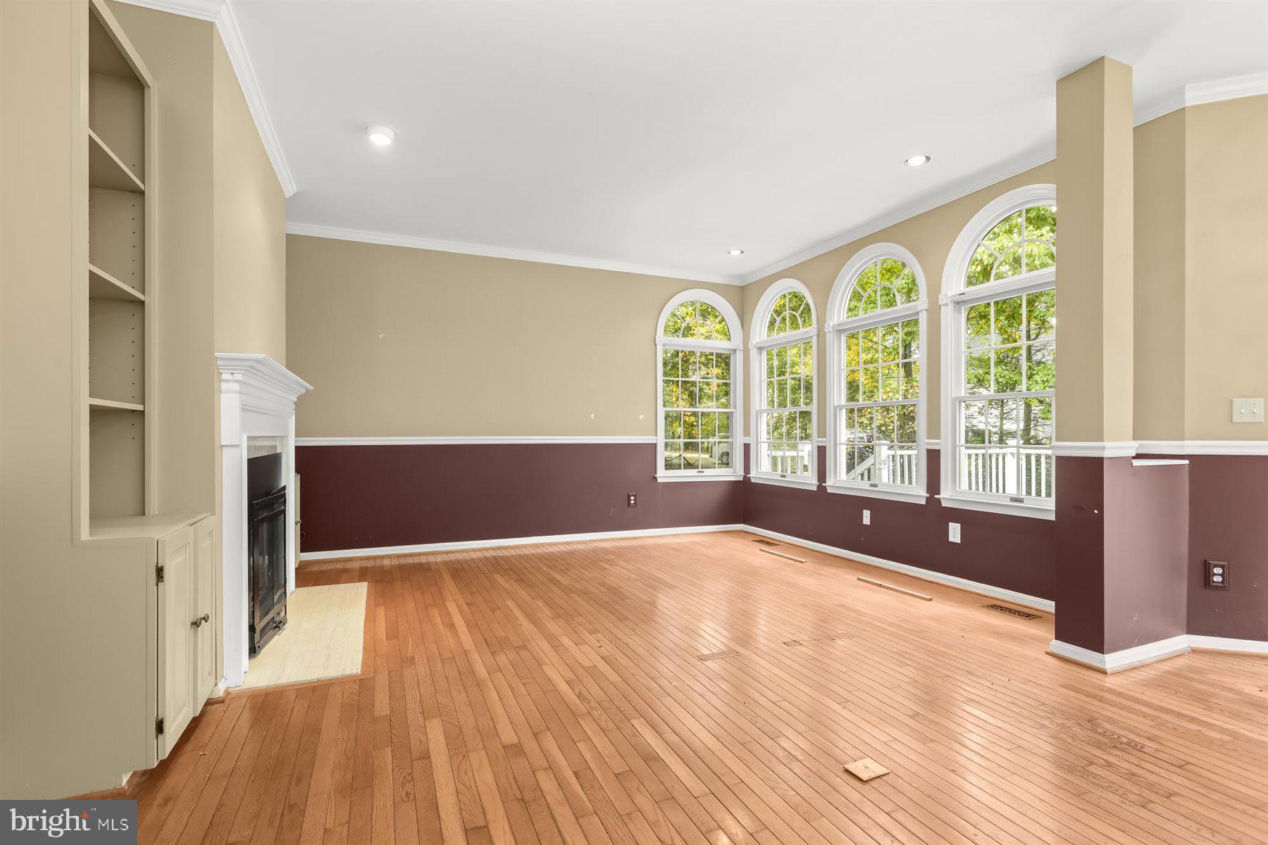 RIVER DOWNS - Residential