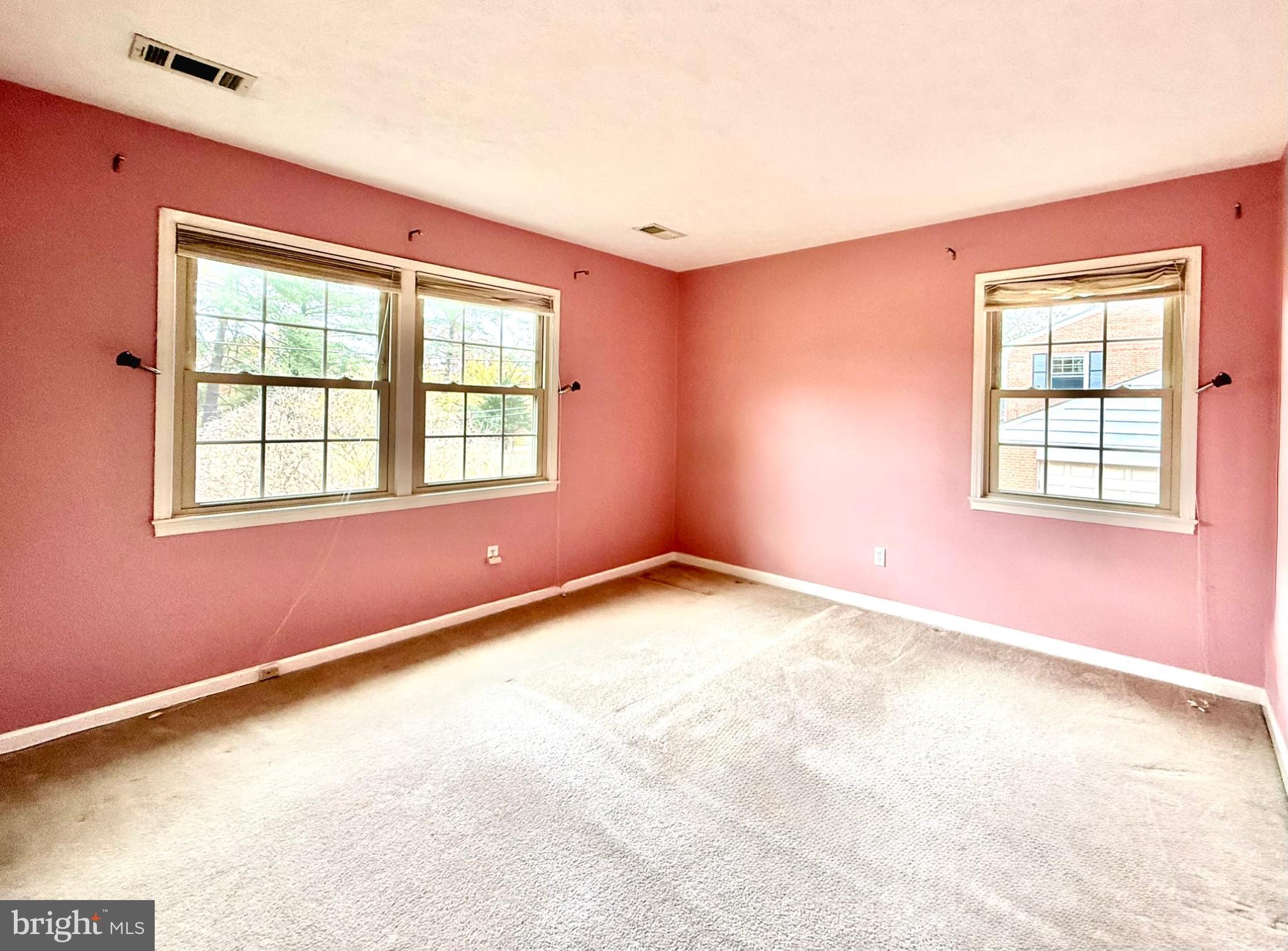 TANTALLON ON THE POTOMAC - Residential