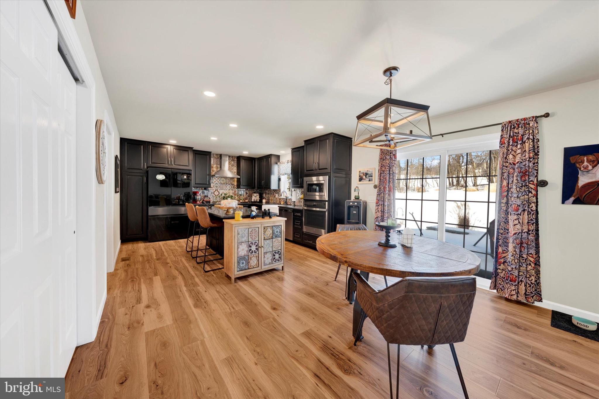 CALAIS @ LONGRIDGE - Residential