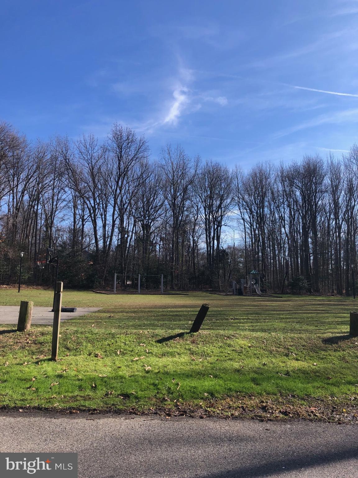 BAY HIGHLANDS - Land