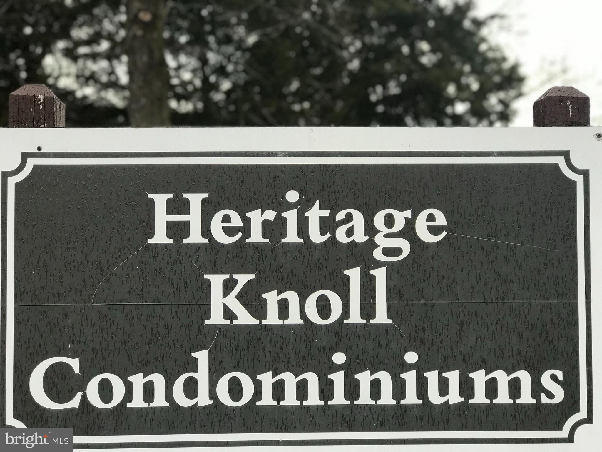 HERITAGE KNOLL - Residential