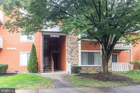 Photo of 2720 - B Sussex Court, MOUNT LAUREL, NJ 08054 (MLS # NJBL2097272)
