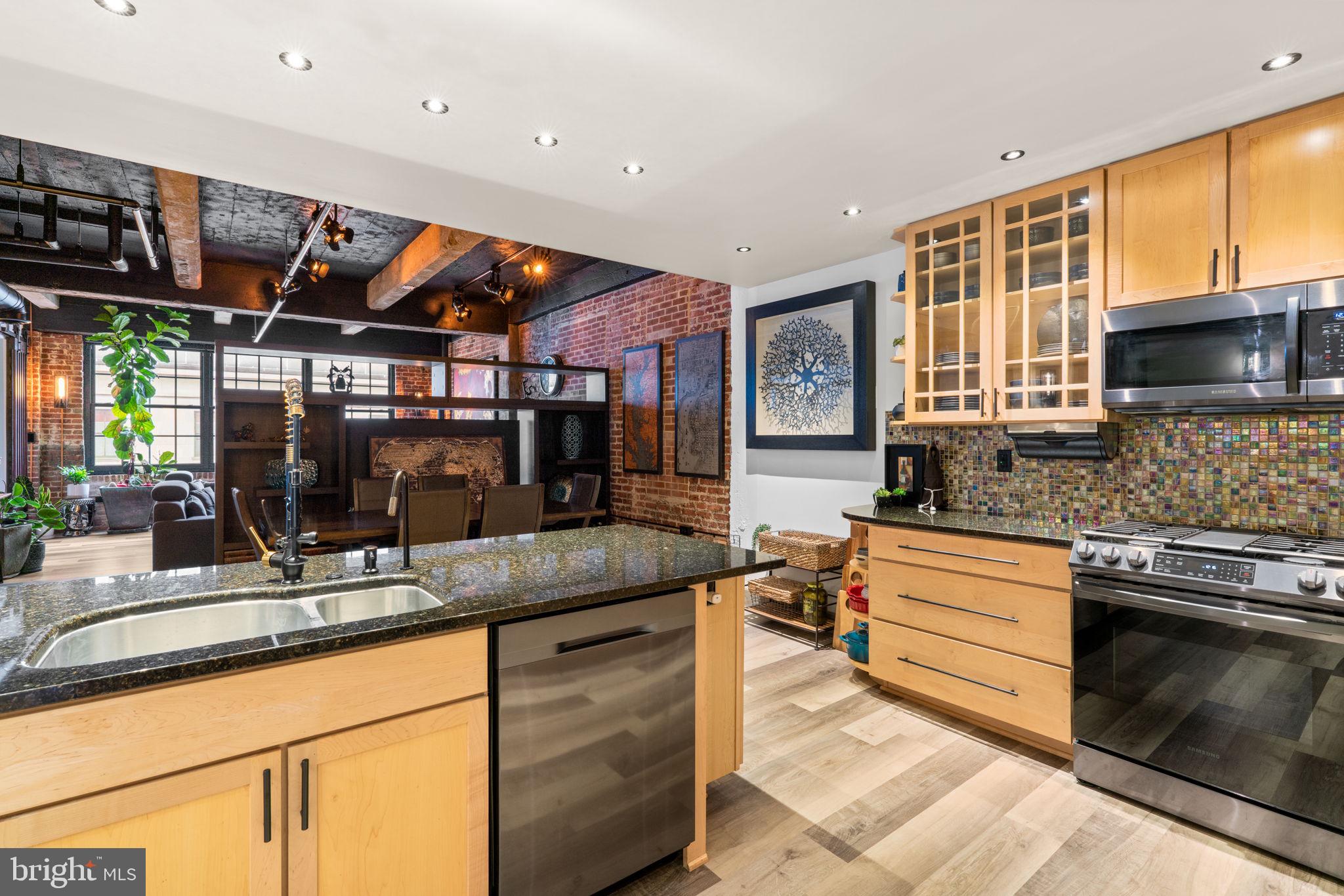 BRECO CONDOMINIUMS - Residential