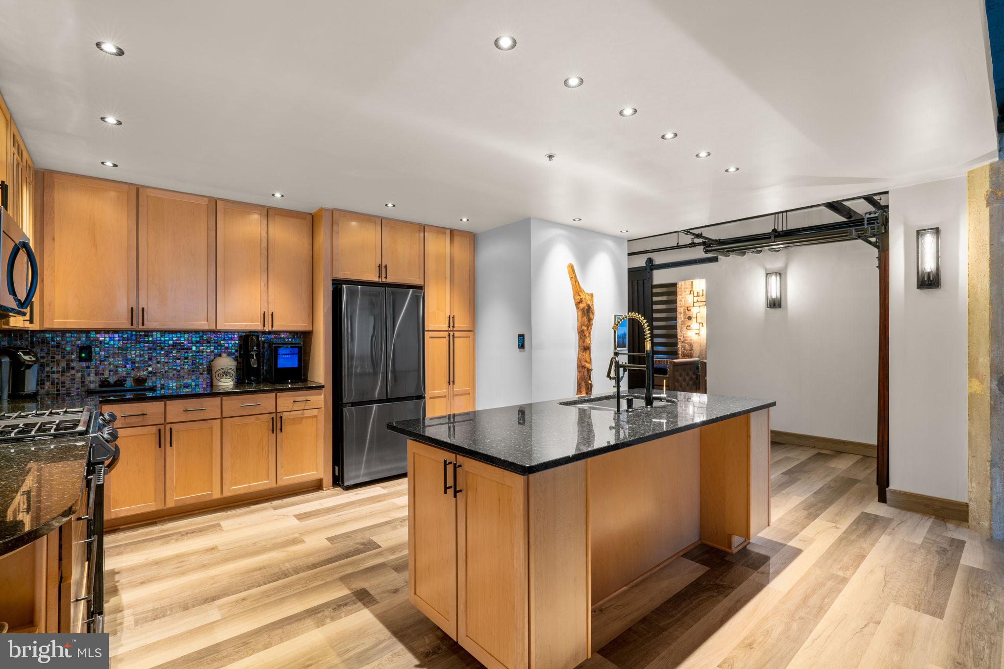 BRECO CONDOMINIUMS - Residential