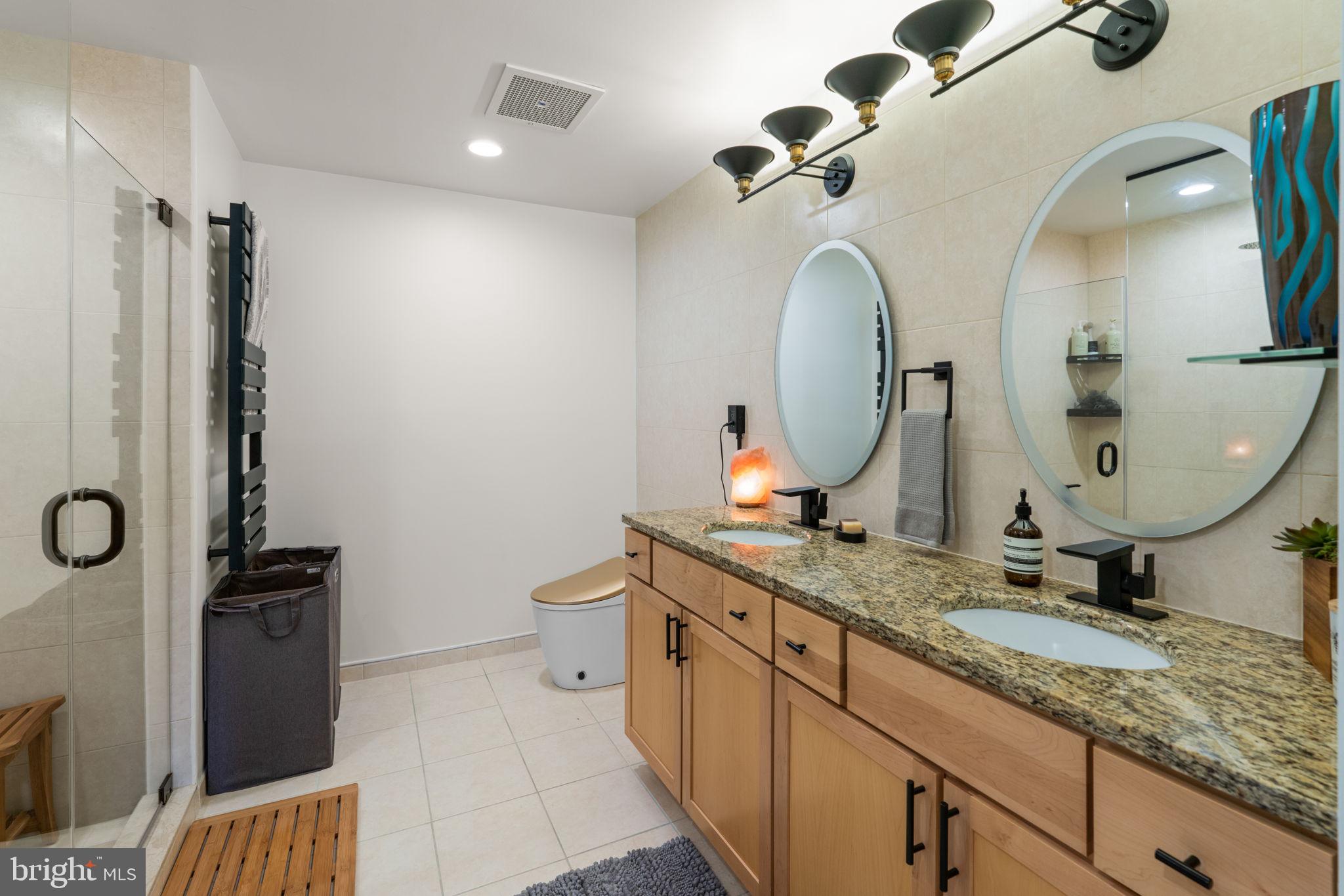 BRECO CONDOMINIUMS - Residential