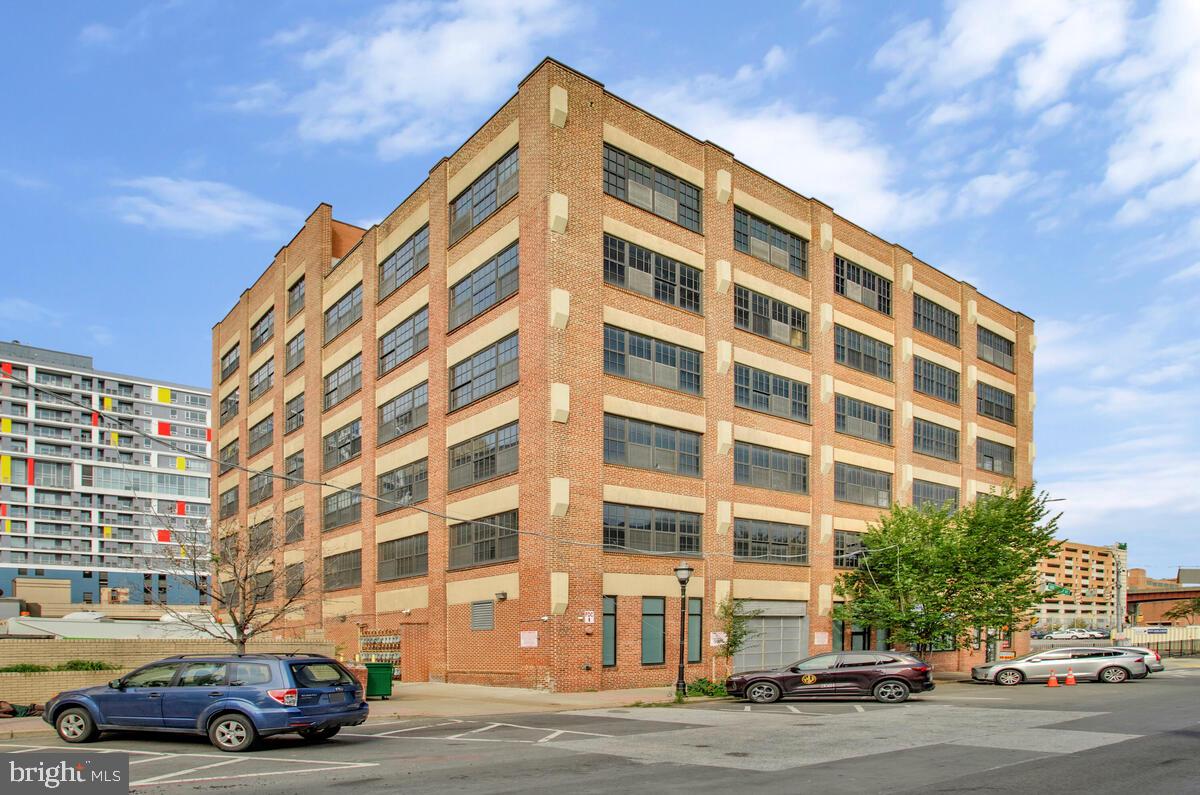 BRECO CONDOMINIUMS - Residential