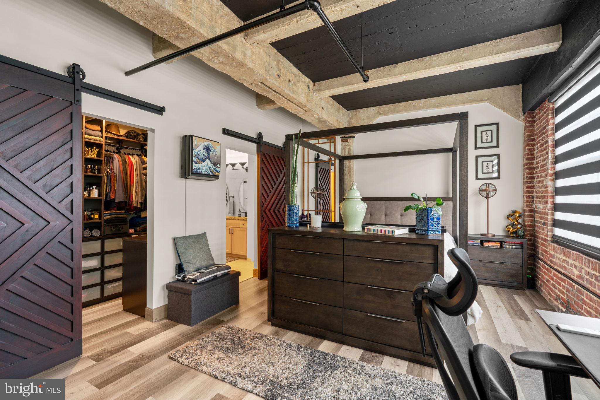 BRECO CONDOMINIUMS - Residential