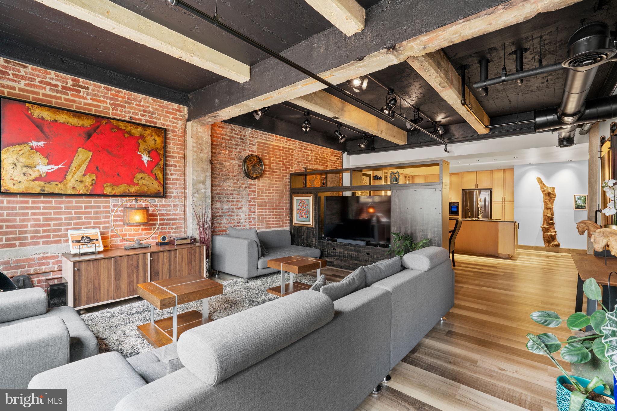 BRECO CONDOMINIUMS - Residential