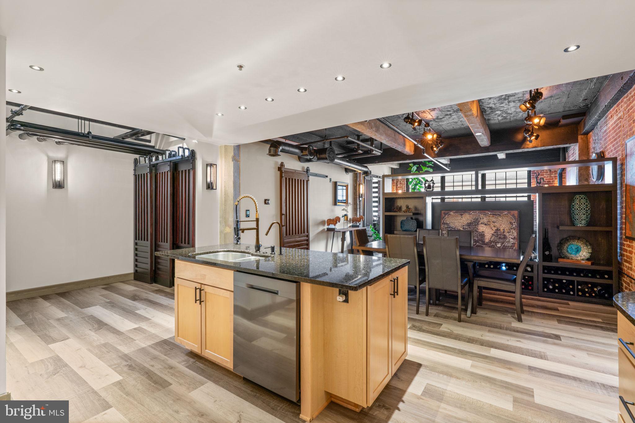 BRECO CONDOMINIUMS - Residential