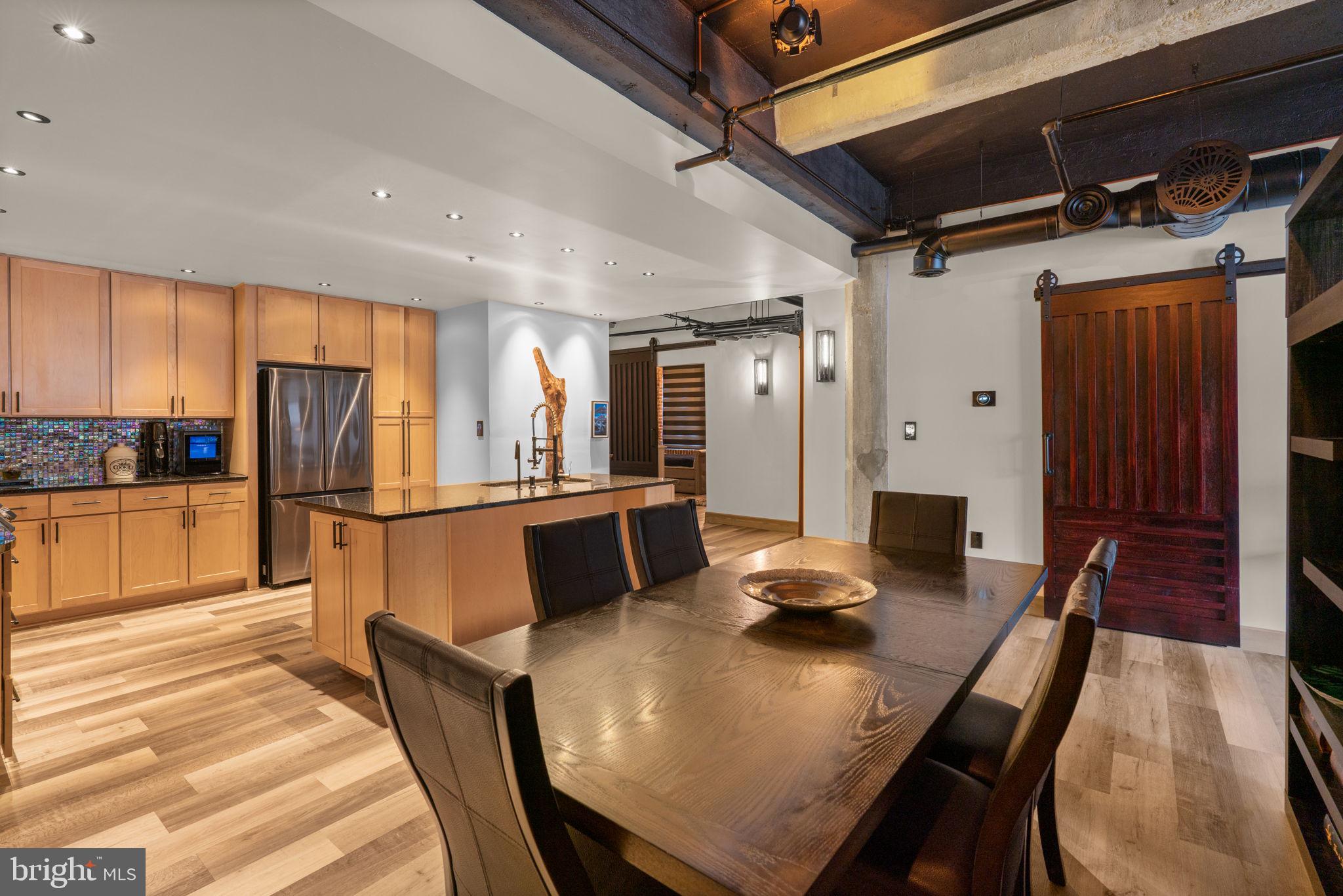 BRECO CONDOMINIUMS - Residential