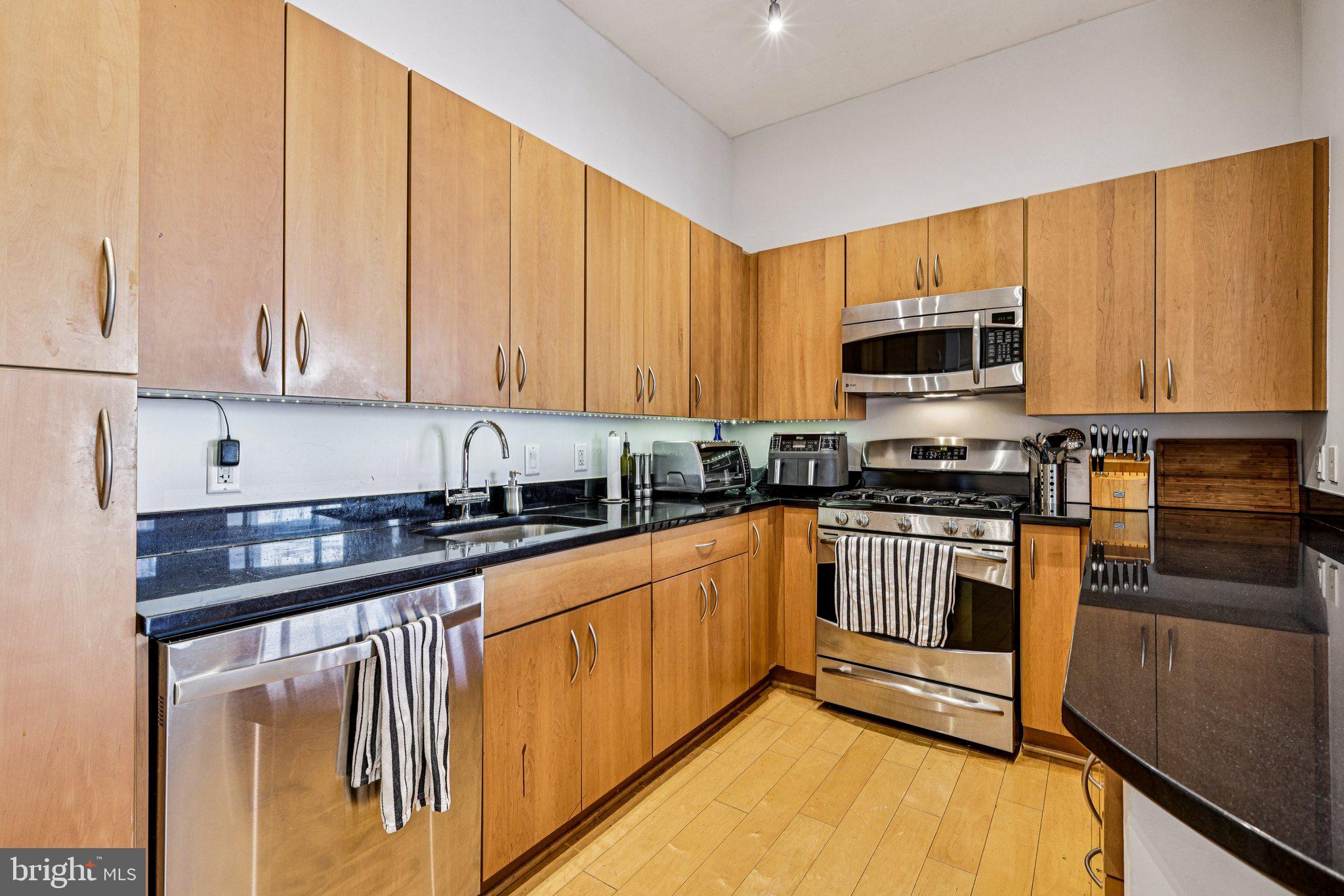 811 4TH STREET NW 811