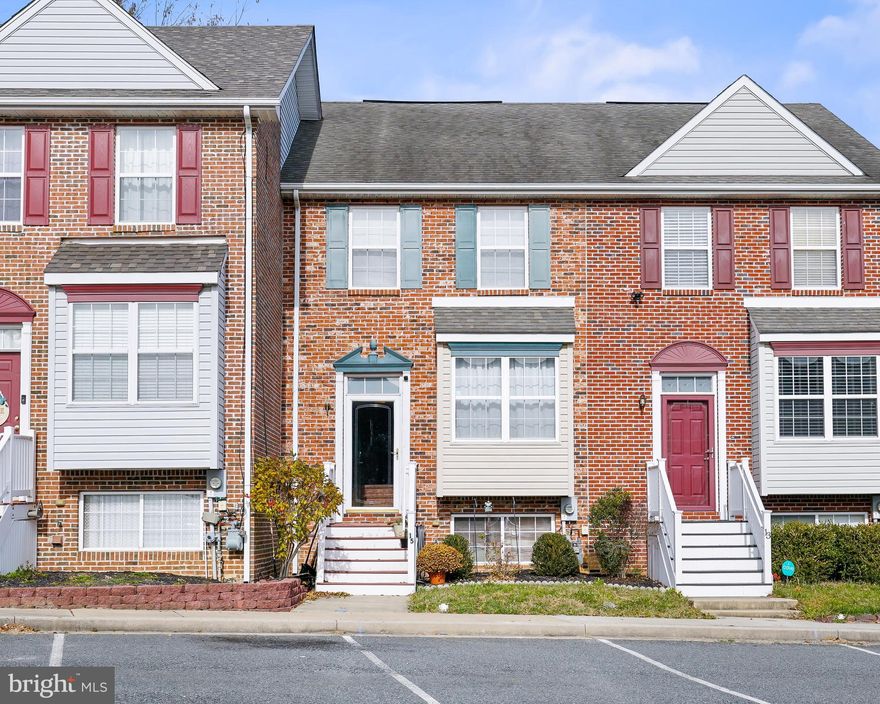 This 2 bed 1.5 bath home is move in ready and priced to sell. Well maintained with a lower level walkout door to a concrete patio. Decks on both main and upper floor.  Call or go online to make your appointment today.