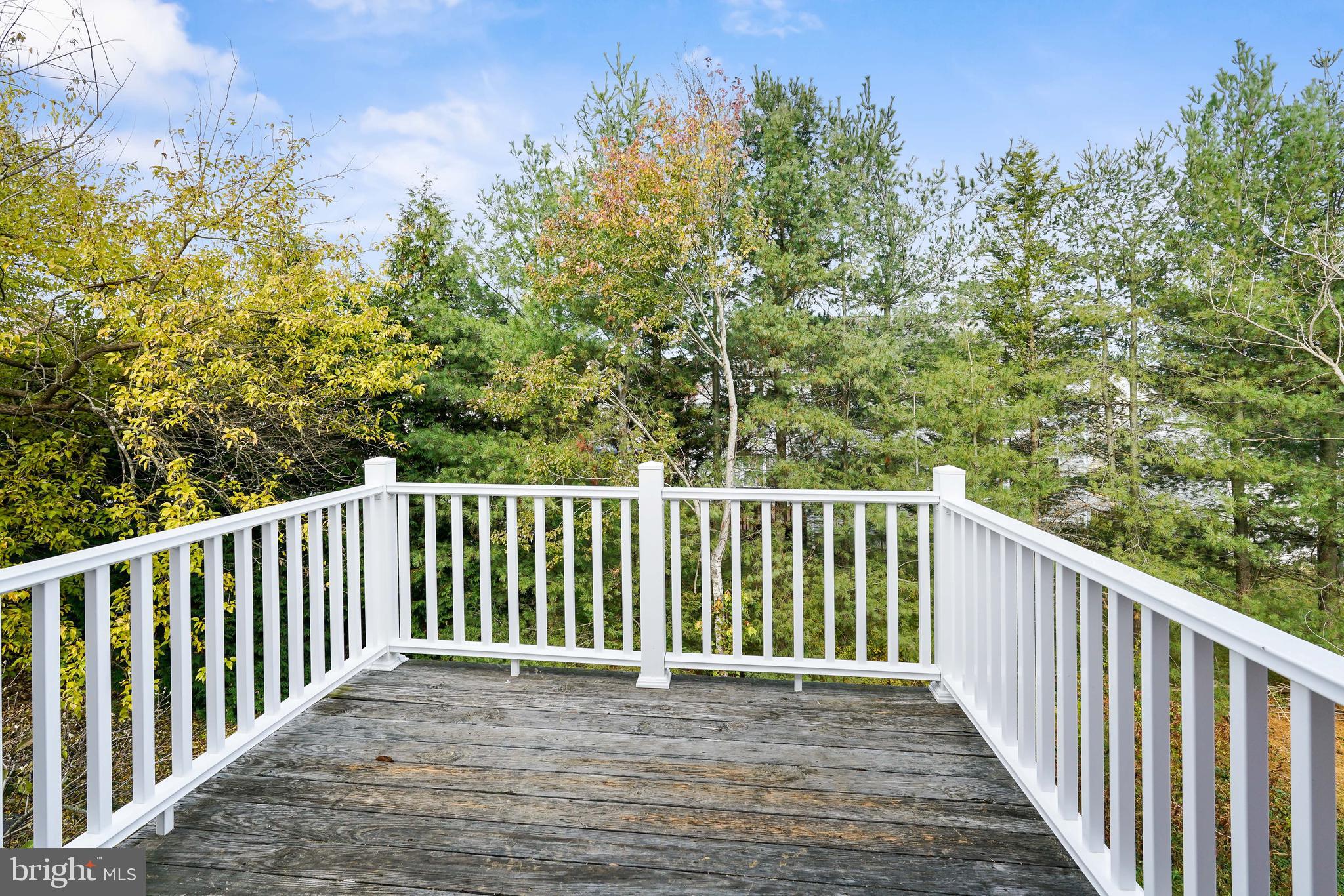 WALNUT HILL - Residential