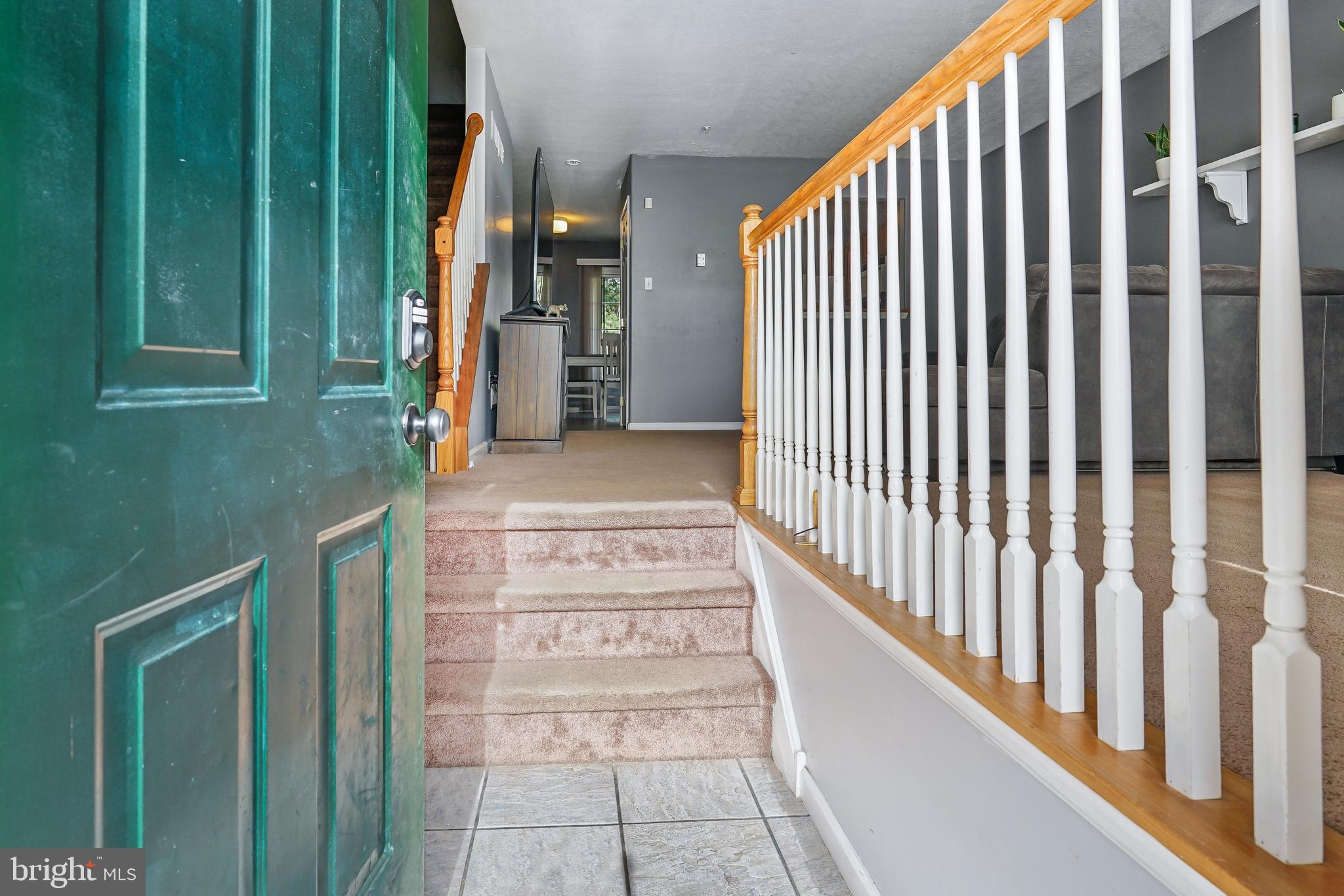 WALNUT HILL - Residential