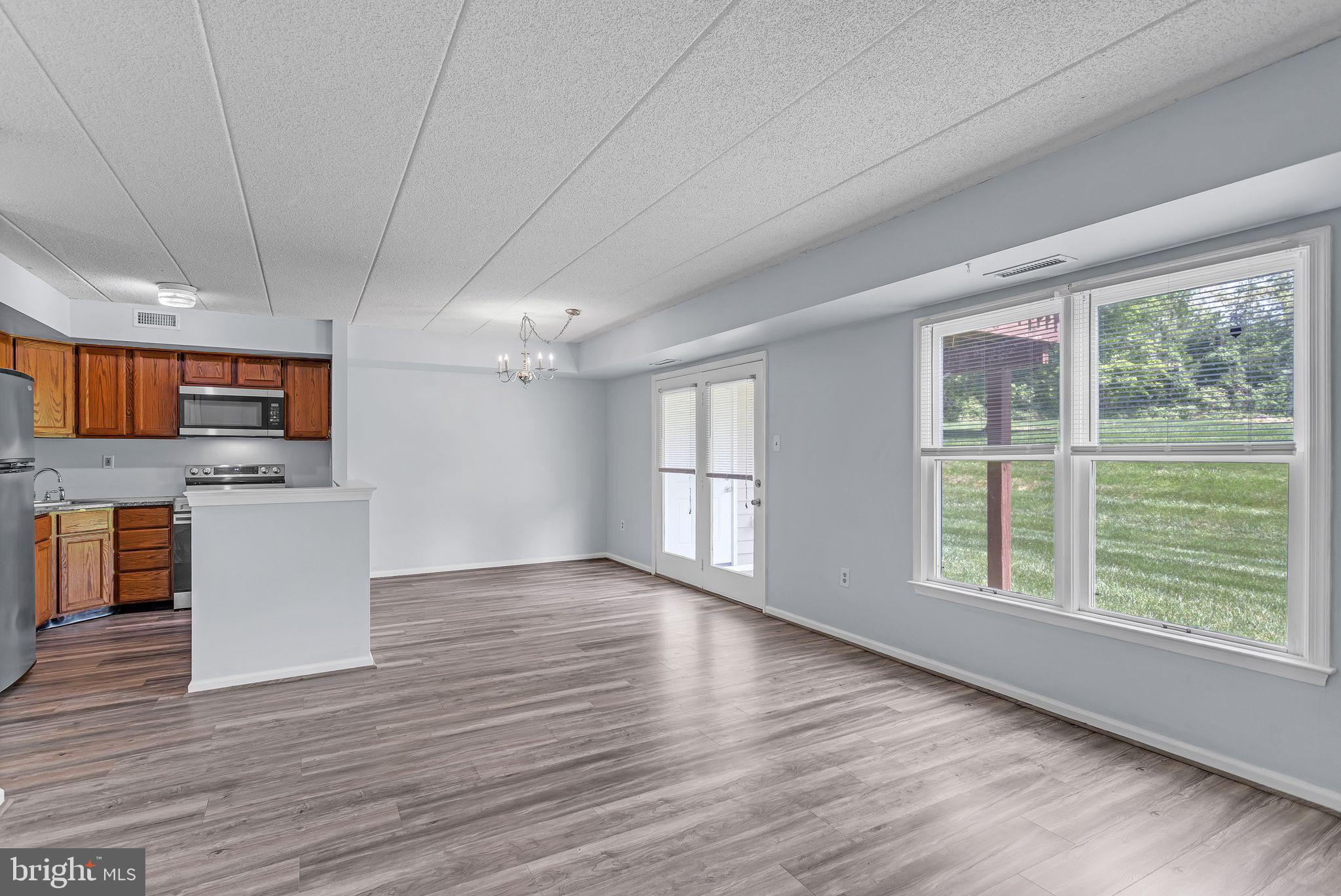 SPRINGHILL FARM - Residential