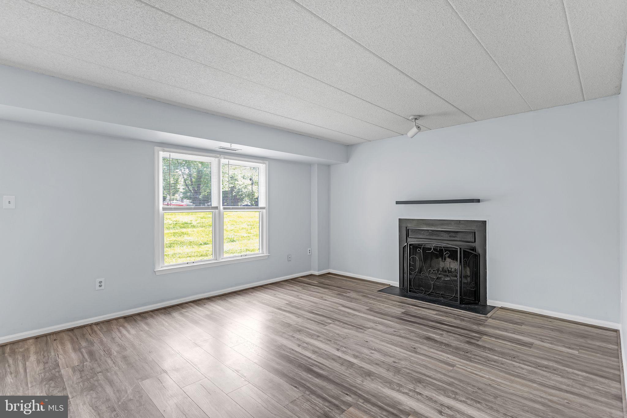 SPRINGHILL FARM - Residential