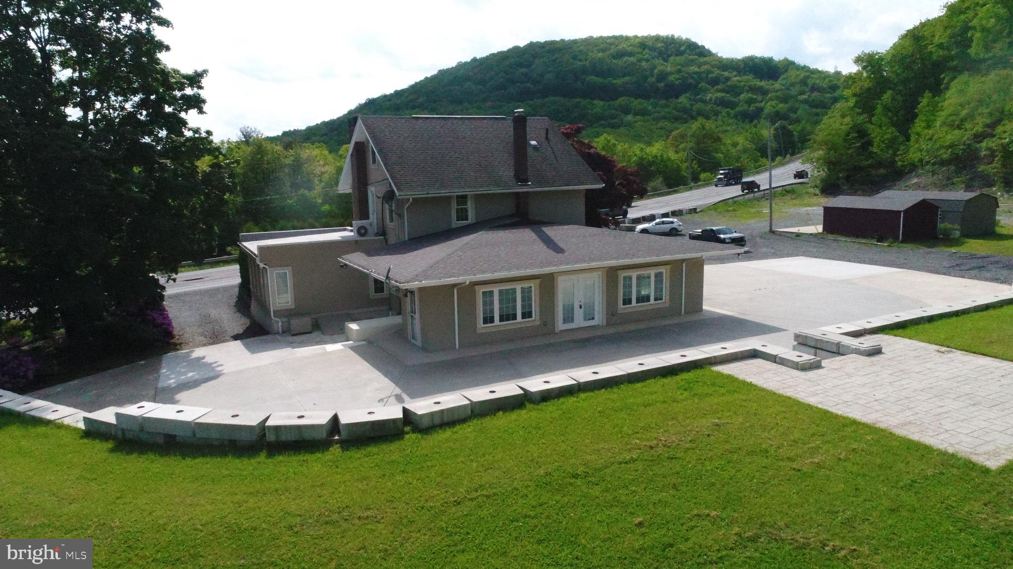 HOMETOWN - Residential