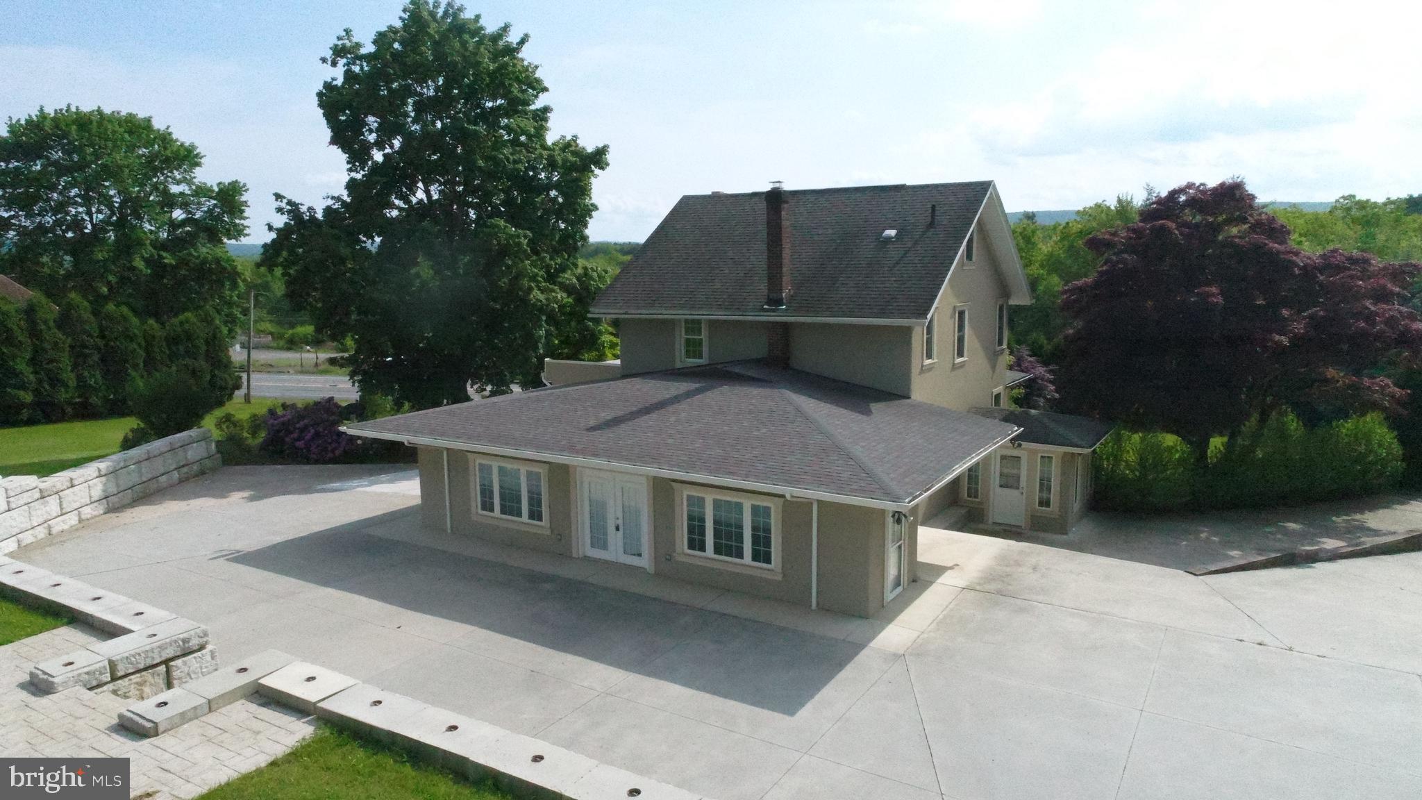 HOMETOWN - Residential