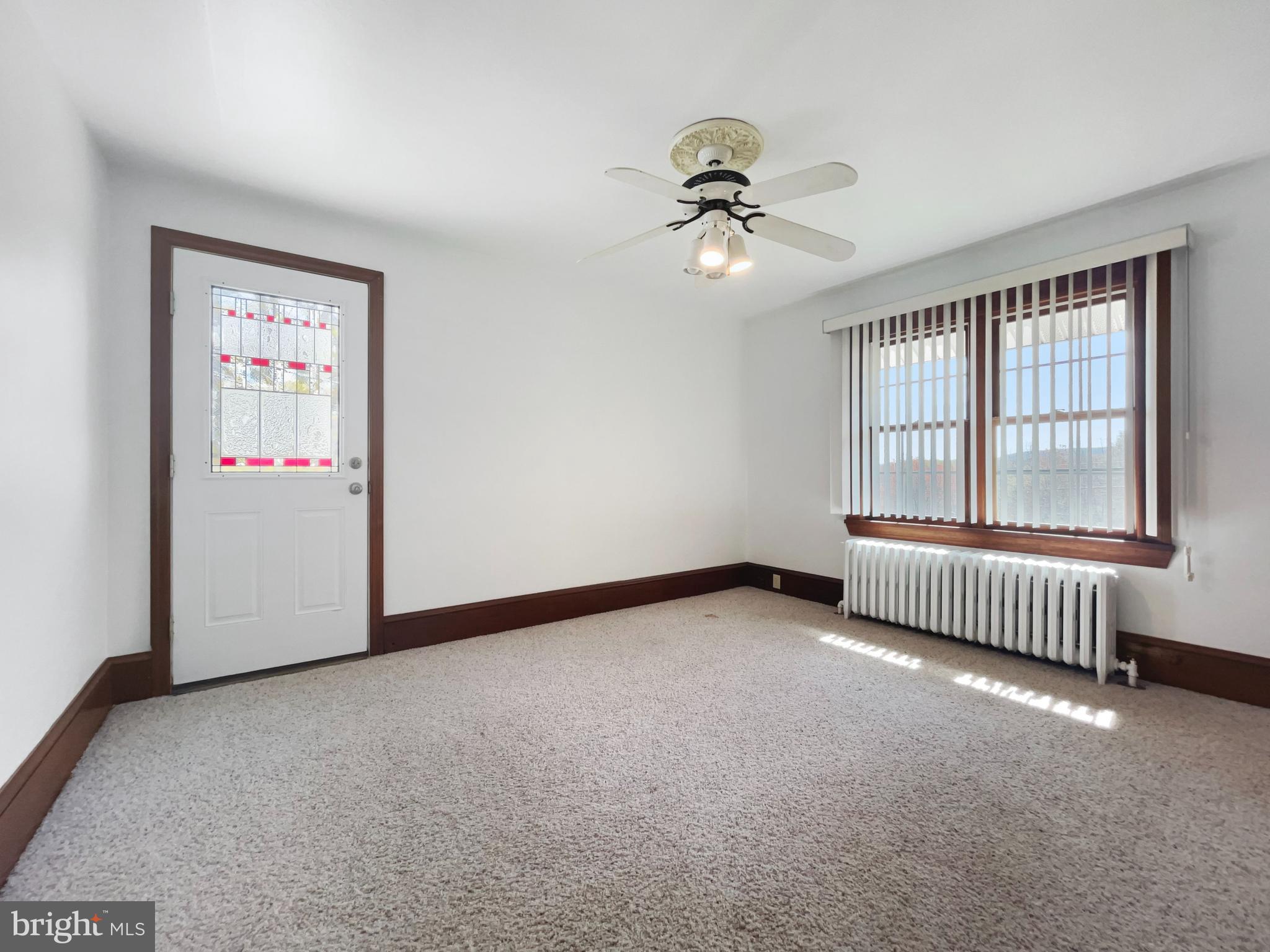 HOMETOWN - Residential