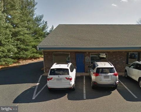 Photo of 274 Hunsberger Lane #B, HARLEYSVILLE, PA 19438 (MLS # PAMC2168500)