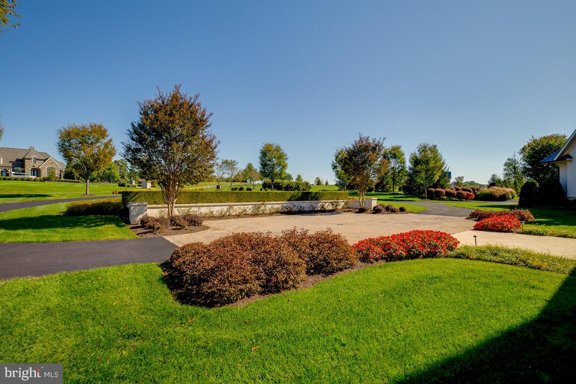 ESTATES @ CREIGHTON FARM - Residential