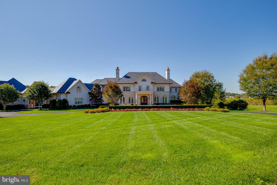 ESTATES @ CREIGHTON FARM - Residential